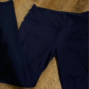 Victoria’s sport leggings